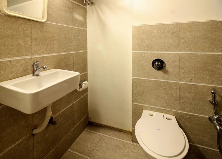 Мумбаи: FabHotel Swamini Niwas Malad East
