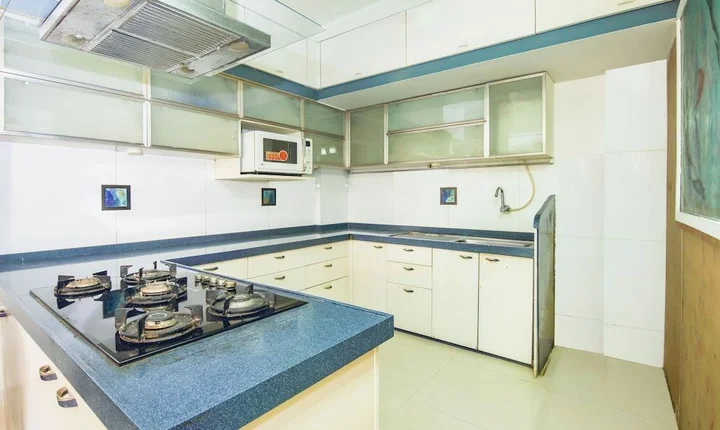 Мумбаи: FabHotel Swamini Niwas Malad East