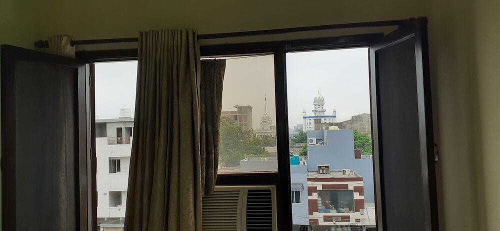 Амритсар: Hotel Holiday Comfort - 800 mts from Jallianwala Bagh, Amritsar