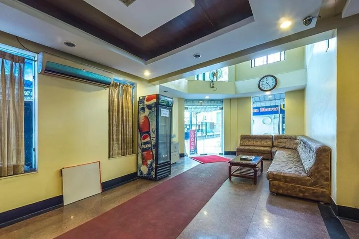 Пунди: Hotel Gold Inn