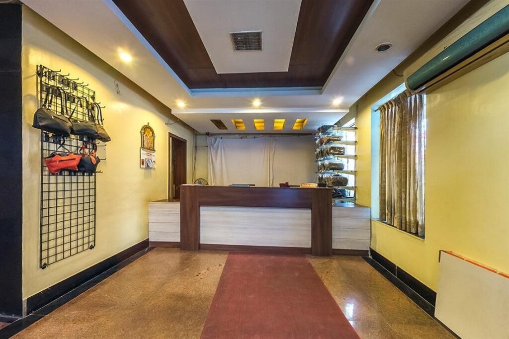 Пунди: Hotel Gold Inn