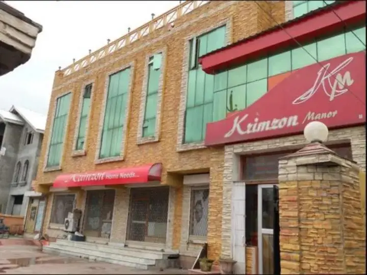 Шринагар: Hotel Krimzon Manor