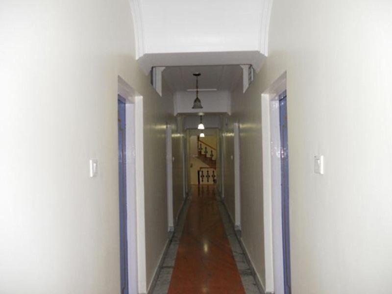 Шринагар: Hotel Krimzon Manor