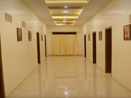 Джамнагар: Hotel Chetna