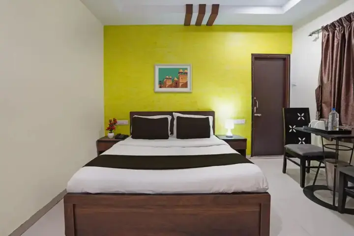 Ахмедабад: Poonam Palace Hotel