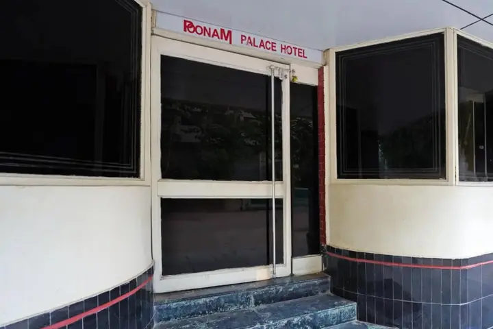 Ахмедабад: Poonam Palace Hotel