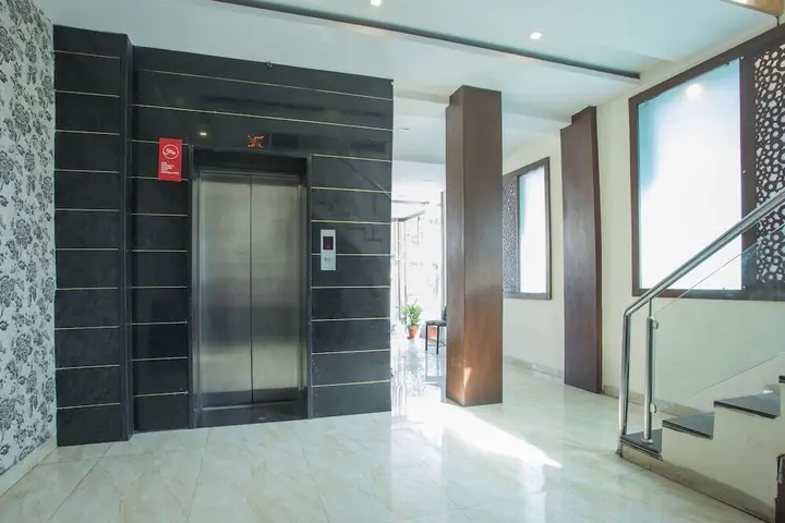 Индаур: OYO 5738 Hotel Lords Inn