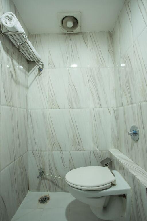 Индаур: OYO 5738 Hotel Lords Inn