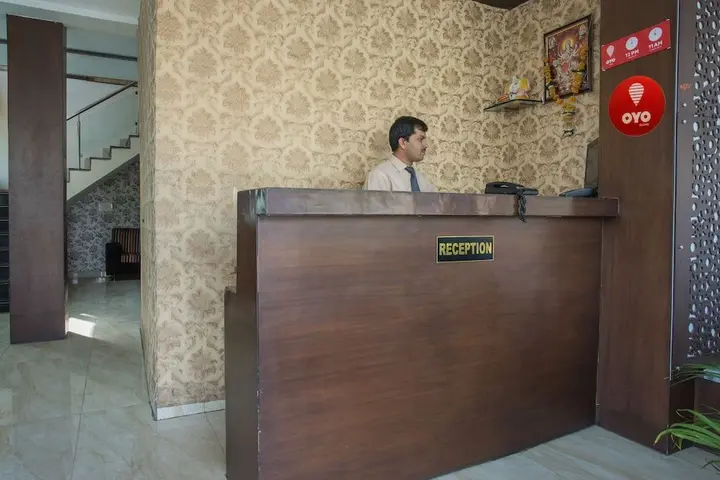 Индаур: OYO 5738 Hotel Lords Inn