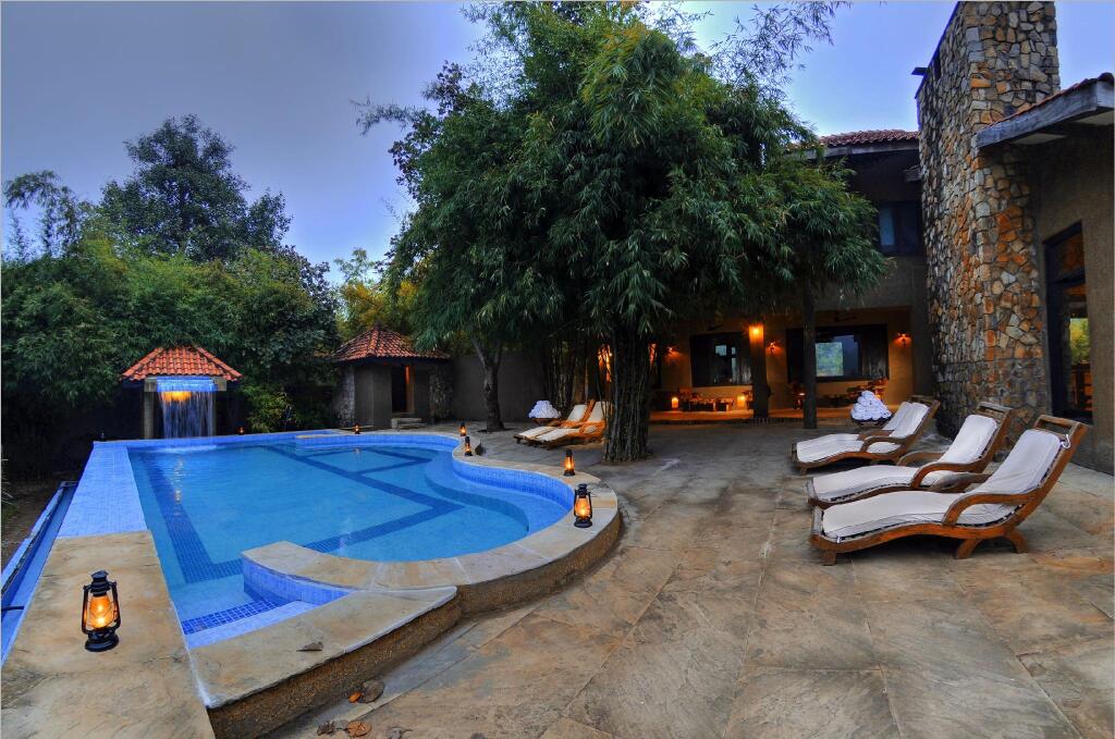 Панпата: Kings Lodge