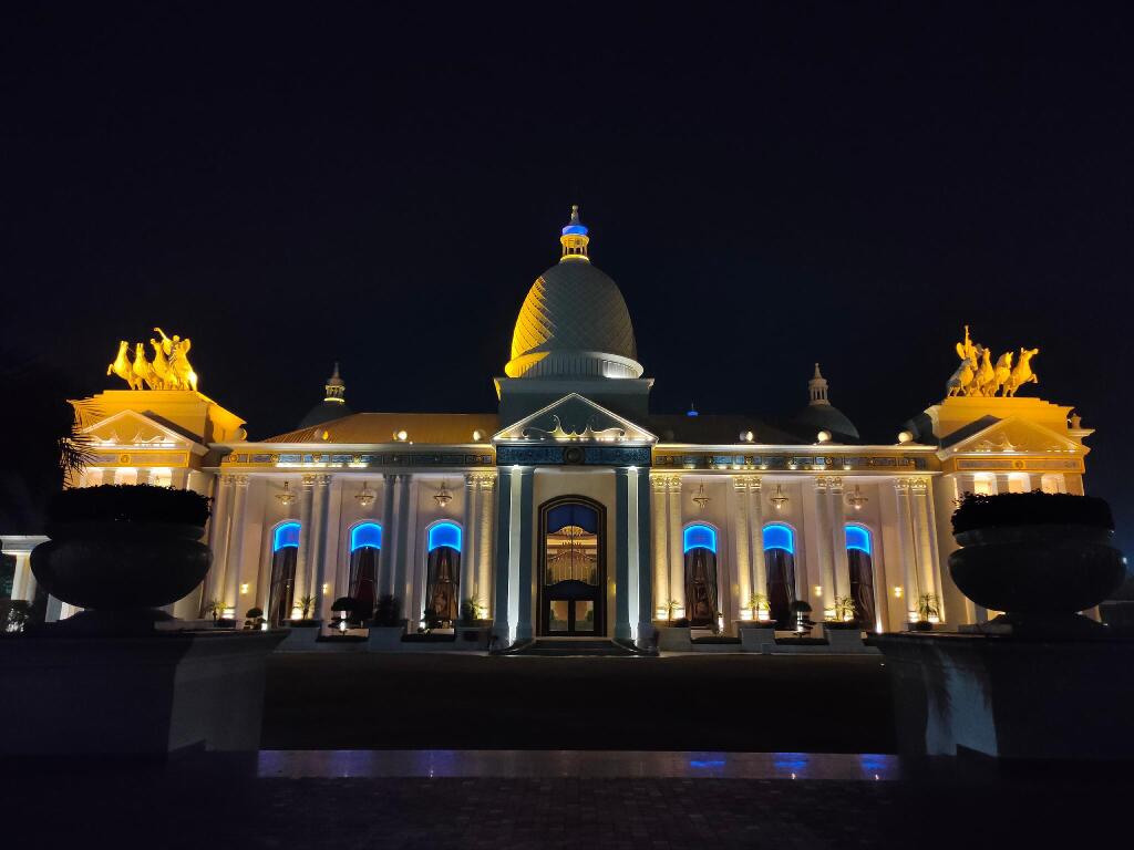 Индаур: Sheraton Grand Palace Indore