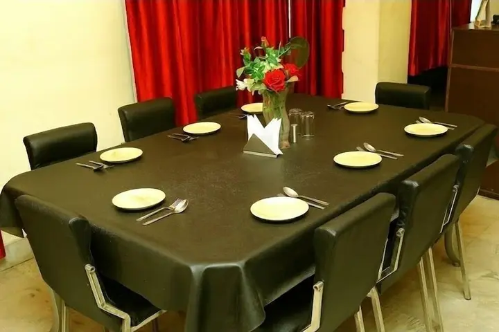 Джамшедпур: Hotel Holidei Inn