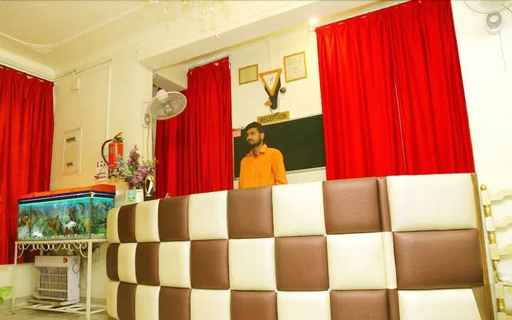 Джамшедпур: Hotel Holidei Inn