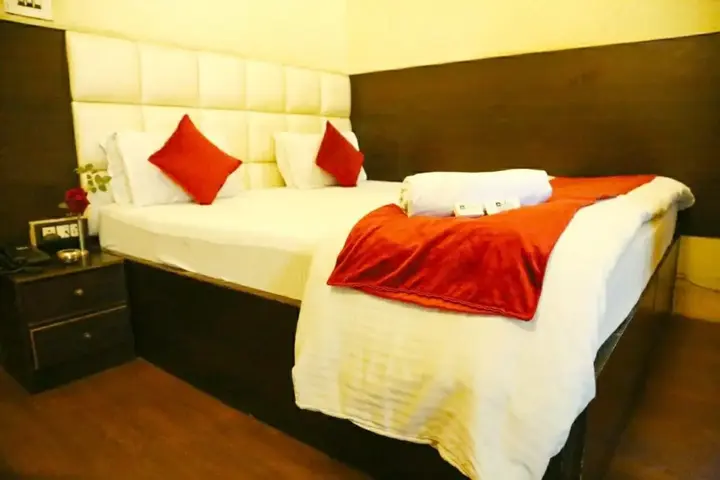 Джамшедпур: Hotel Holidei Inn