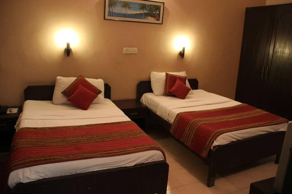 Гуруграм: Hotel Doves Inn