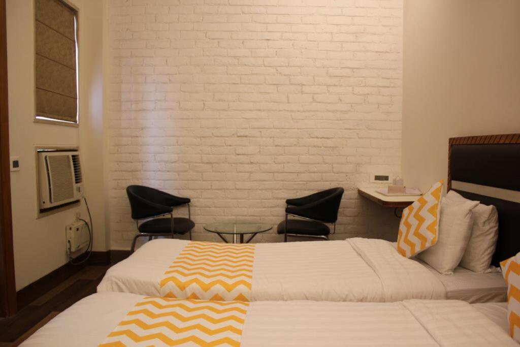 Гуруграм: FabHotel Daffodils Sohna Road