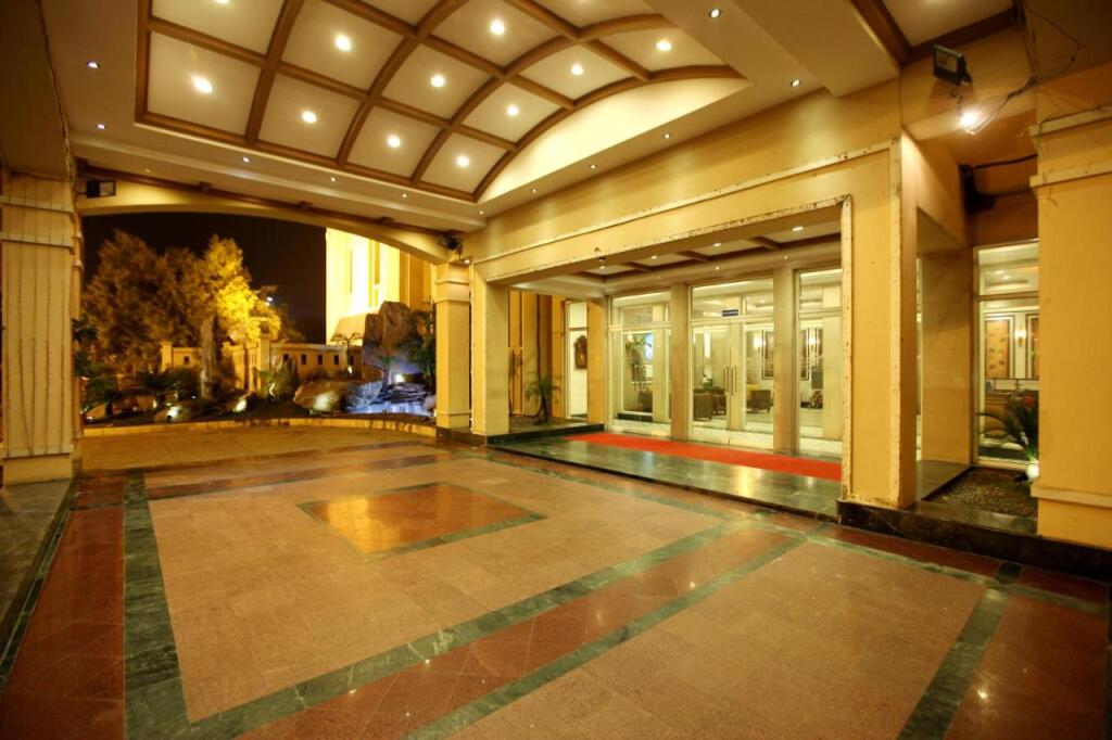 carousel image 1