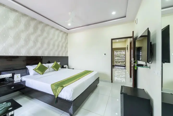 Бангалор: Treebo Greenwood Premier Suites, Old Airport Road