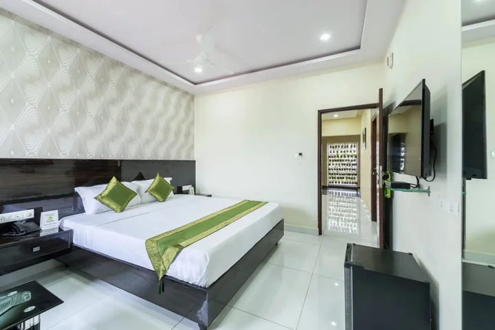 Бангалор: Treebo Greenwood Premier Suites, Old Airport Road
