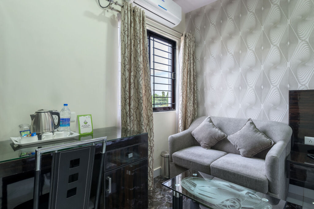 Бангалор: Treebo Greenwood Premier Suites, Old Airport Road
