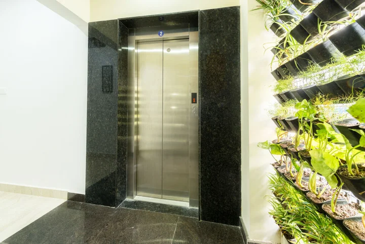 Бангалор: Treebo Greenwood Premier Suites, Old Airport Road
