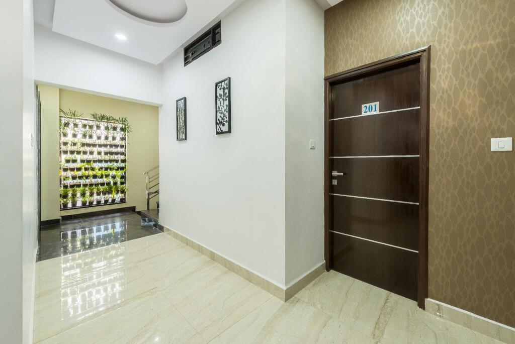 Бангалор: Treebo Greenwood Premier Suites, Old Airport Road