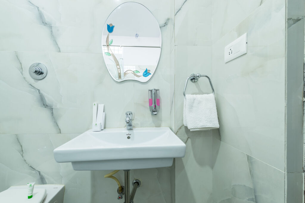 Бангалор: Treebo Greenwood Premier Suites, Old Airport Road