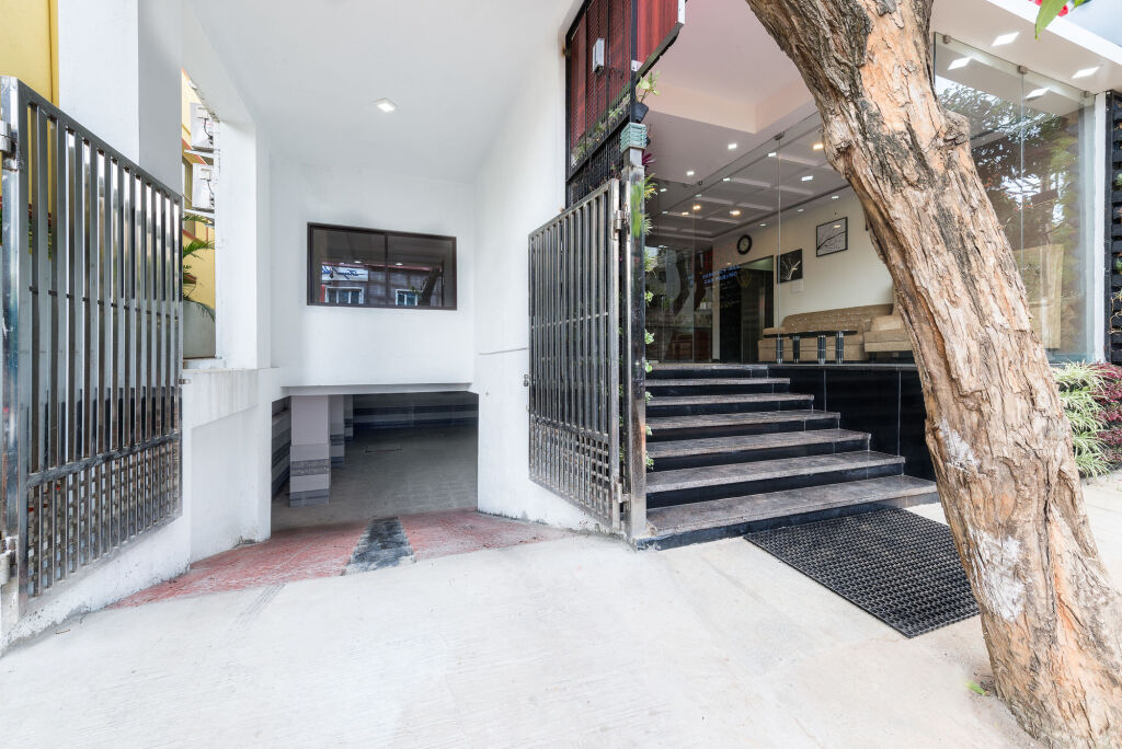 Бангалор: Treebo Greenwood Premier Suites, Old Airport Road