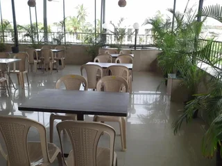 Тхане: Hotel Galaxy's Vaibhav