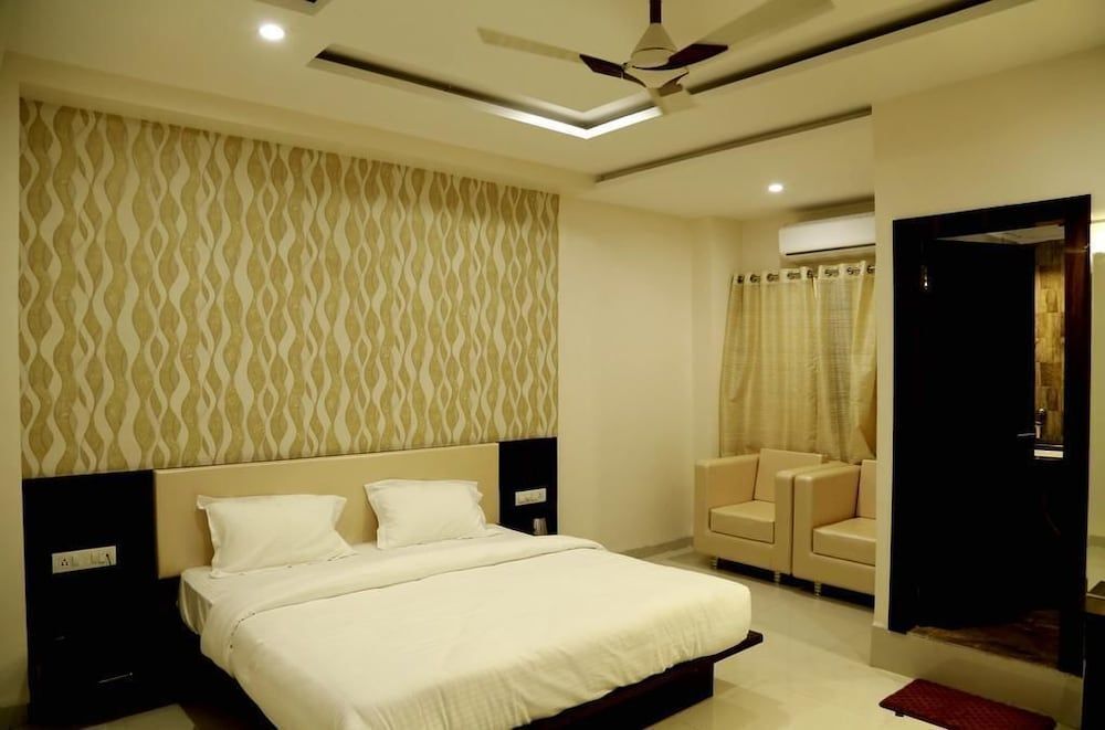 Удджайн: Hotel Kamad Giri