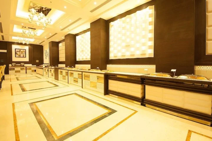 Лудхиана: The Palm Court