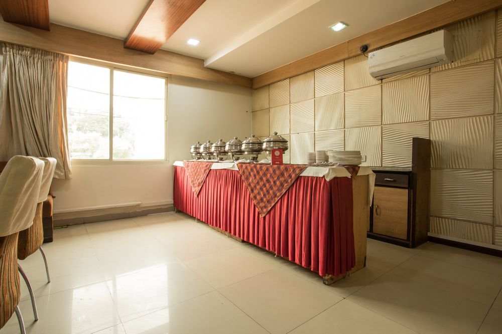 Индаур: Hotel Elegant Classique