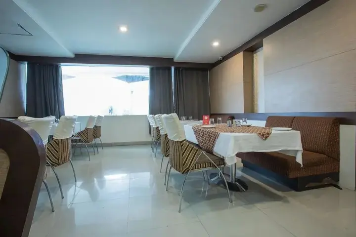 Индаур: Hotel Elegant Classique