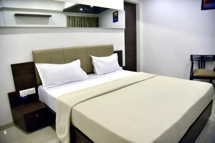 Вадодара: Hotel Skylight