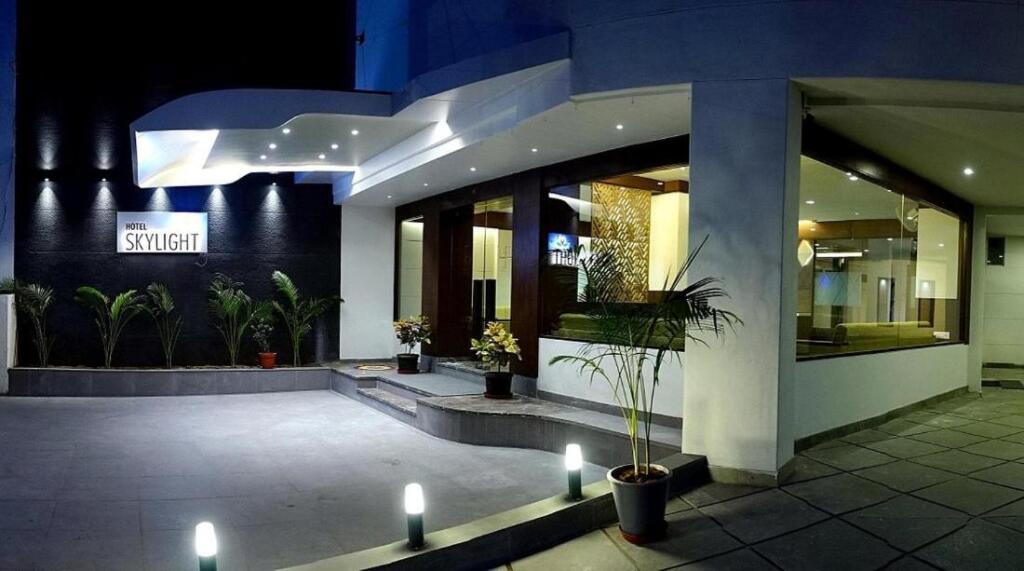 Вадодара: Hotel Skylight
