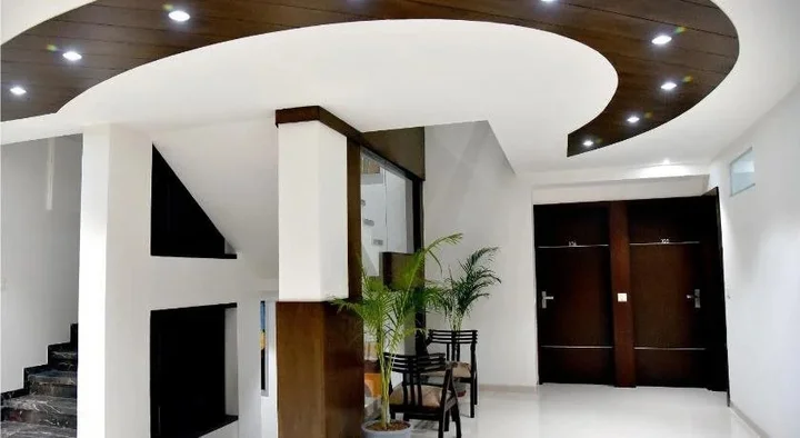 Вадодара: Hotel Skylight