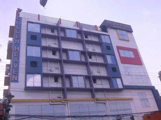 Колката: Golden Heaven Hotel & Restaurant