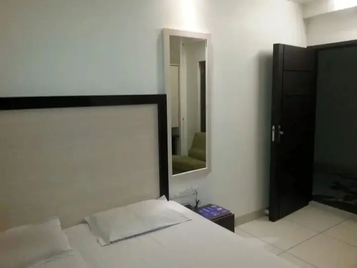 Бхопал: Hotel Pisals