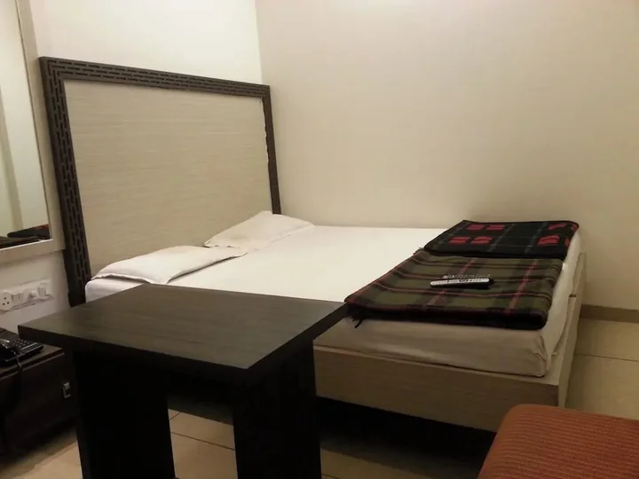 Бхопал: Hotel Pisals