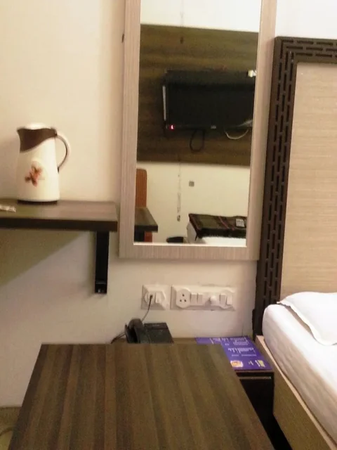 Бхопал: Hotel Pisals