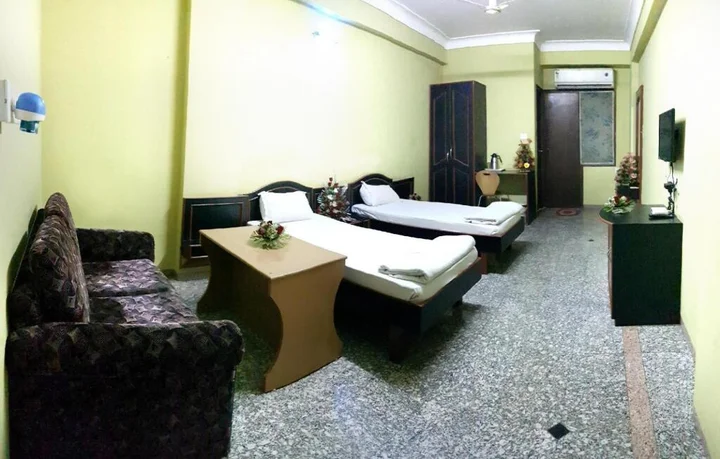 Индаур: Hotel Mangal Regency