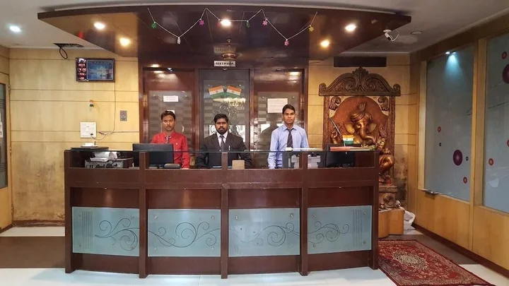 Bilaspur: Hotel Vinayak Palace