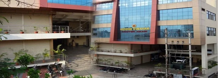 Bilaspur: Hotel Vinayak Palace