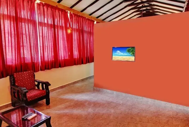 Анджуна: Chrisha's Beach Resort