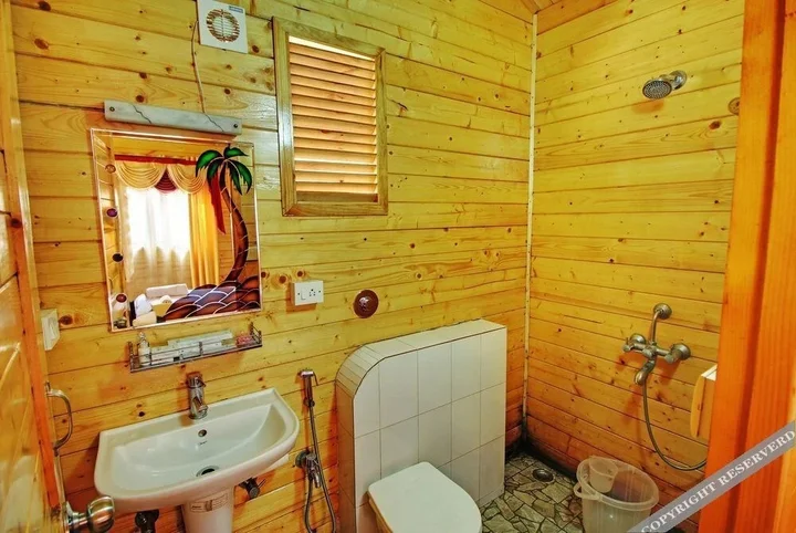 Анджуна: Chrisha's Beach Resort