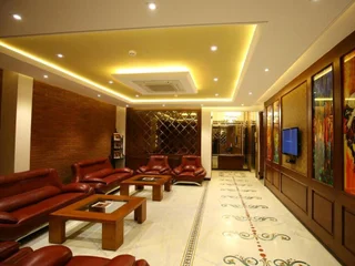 Нью-Дели: The IC's Hotel