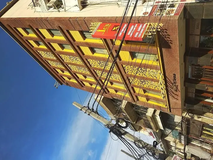 Нью-Дели: The IC's Hotel