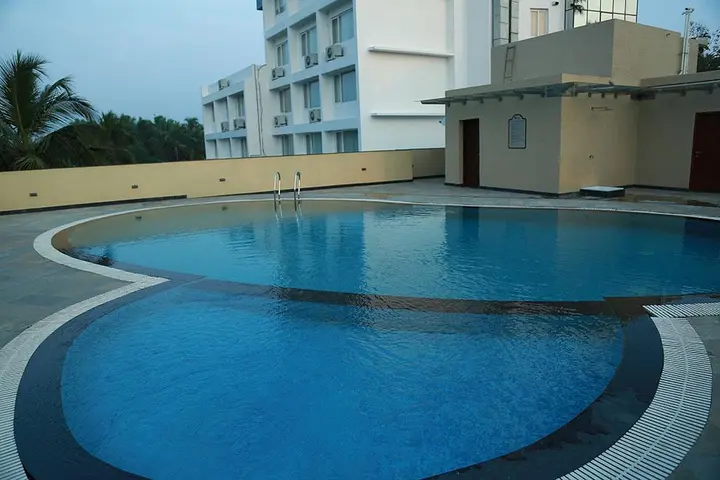 Триссур: Chand V Residency