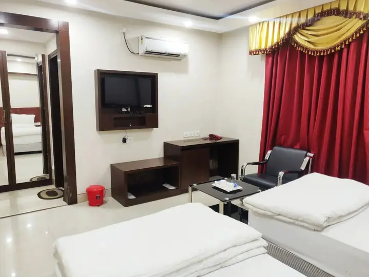Бодх-Гая: Bodhgaya Seven Inn Hotel n Restaurant