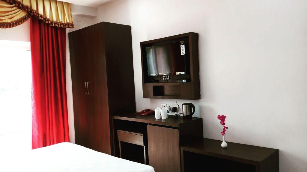 Бодх-Гая: Bodhgaya Seven Inn Hotel n Restaurant